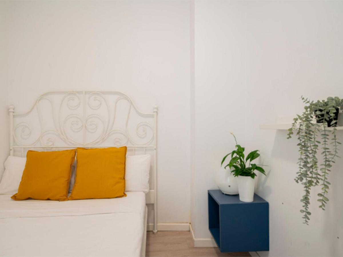 2 Bedroom Flat In La Latina-Carn Madrid Eksteriør bilde
