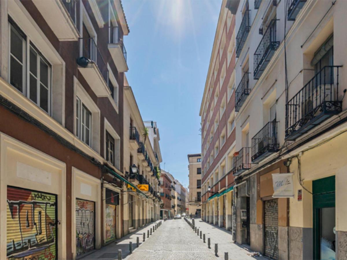 2 Bedroom Flat In La Latina-Carn Madrid Eksteriør bilde